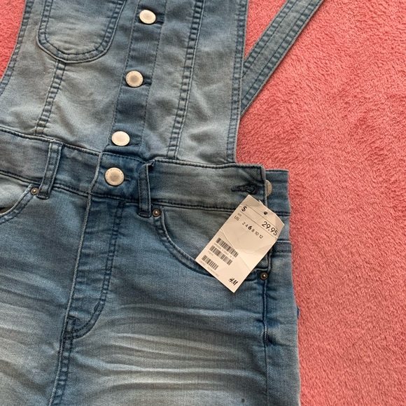 Overall - Picture 2 of 3